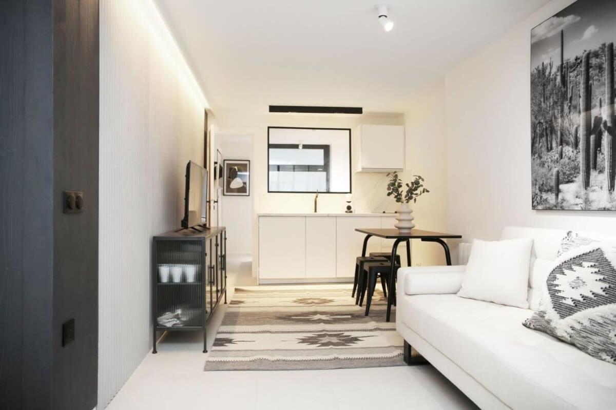 Logement Ideal En Famille - Porte Du Marais - 6P - Flat-Guest Paris Dış mekan fotoğraf
